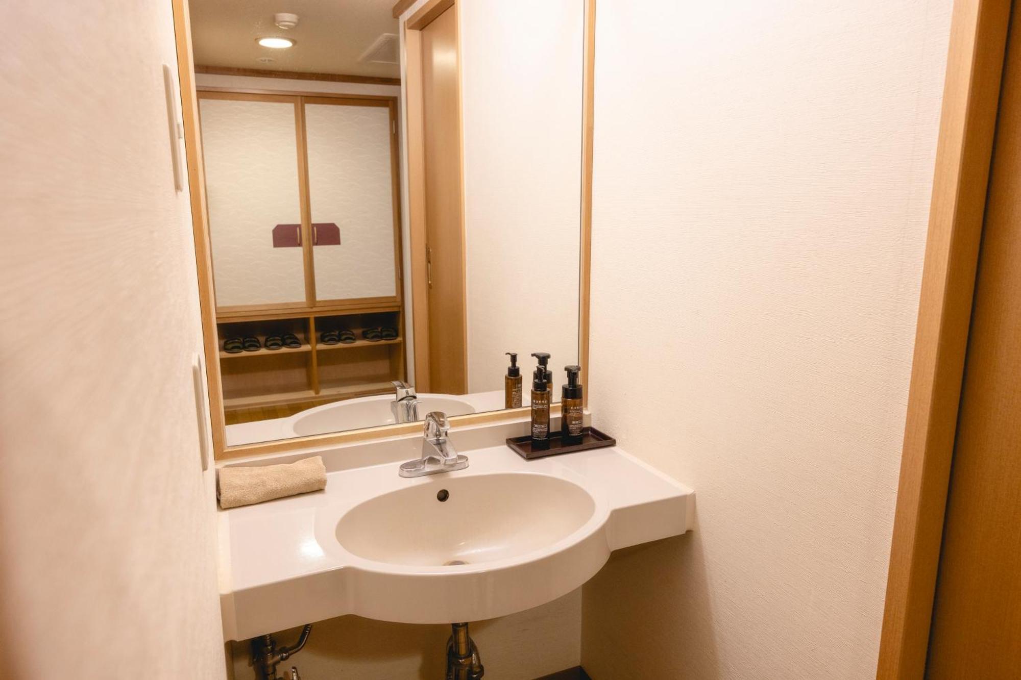 Shikishimaso Hotel Higashikawa Екстериор снимка